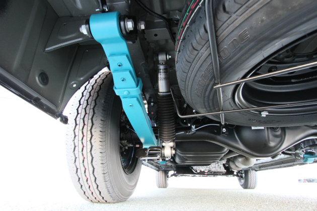 ハイエース200系 ディーゼル カヤバショック 【公式通販】