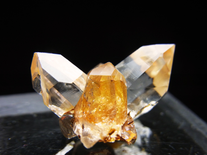 山梨県乙女鉱山産 水晶 (Quartz / Japan) - 鉱物標本販売店 | Natural
