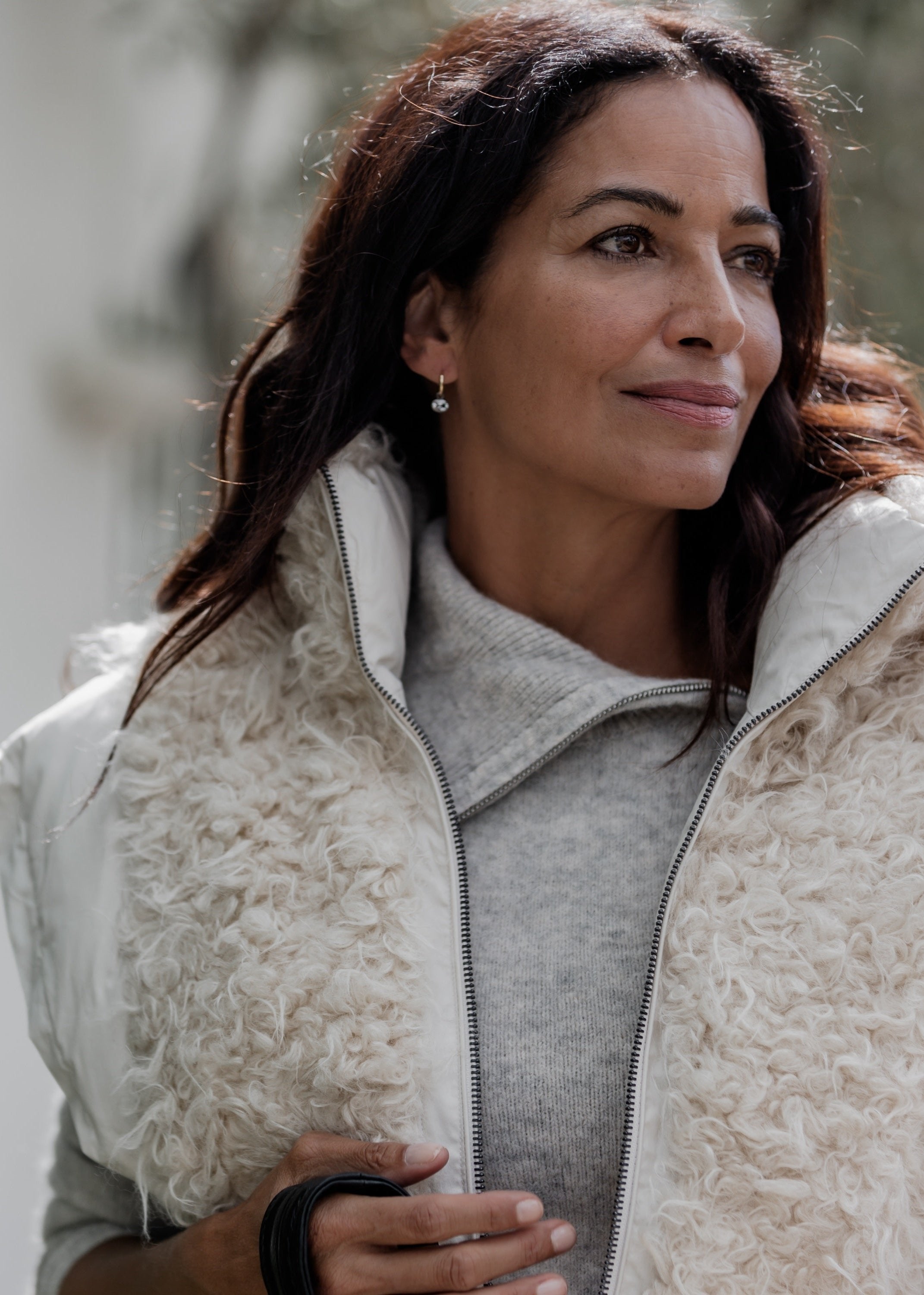 Bypariah Orbit Hoops ホワイトトパーズ & ブラックロジウム