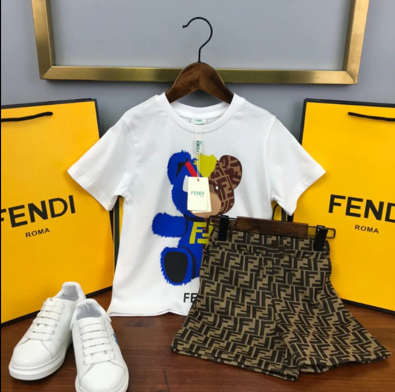 FENDI キッズTシャツ半袖モンスター3A 90〜100 GUCCI