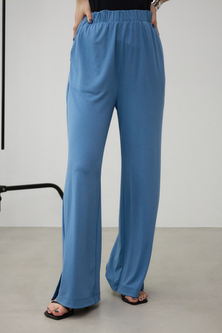 アドーア ドライストレッチ スリット入り ニットワイドパンツ ブルー