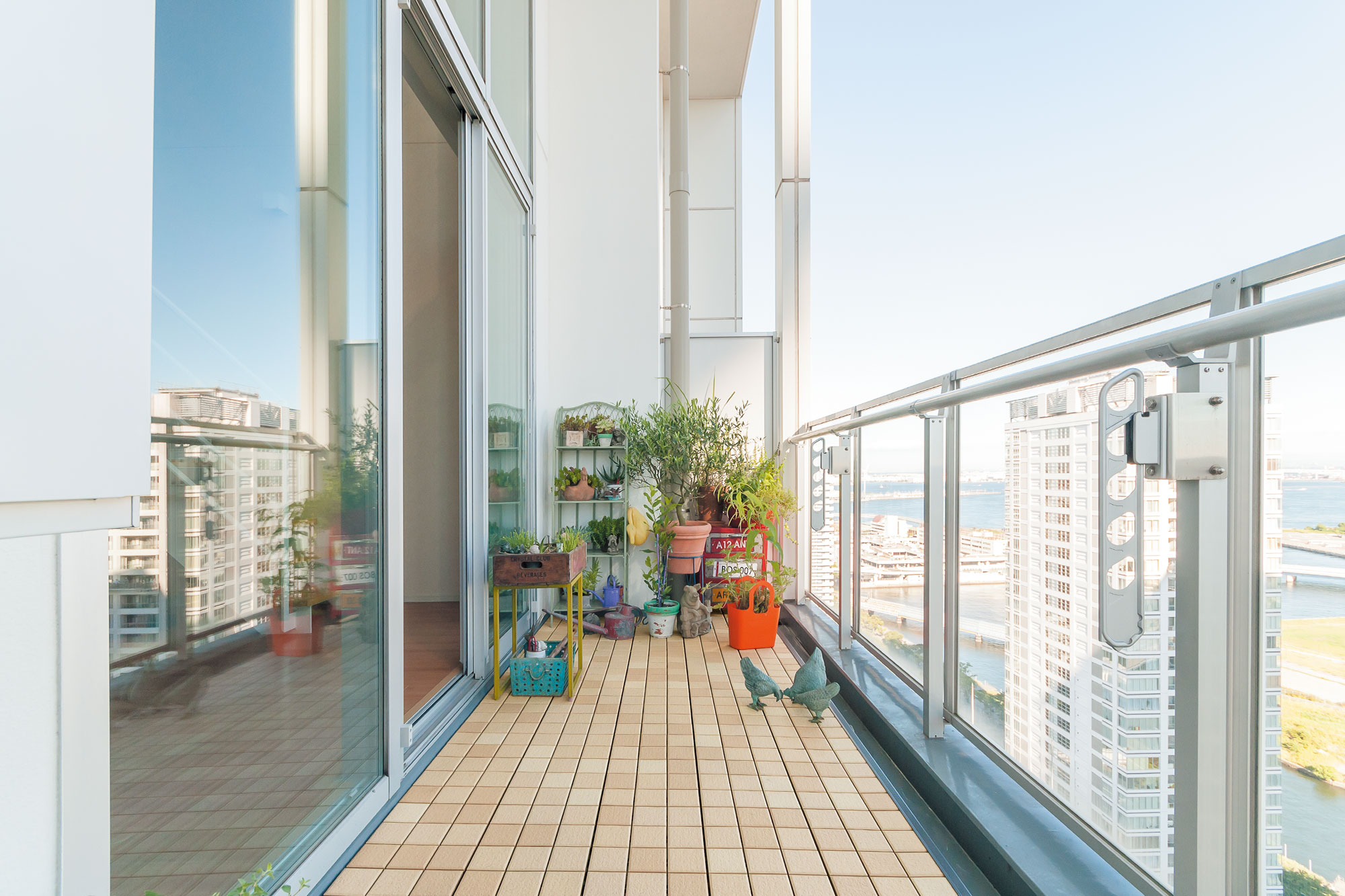 テラタイル | 商品紹介 | 【クレガーレ】積水化学のバルコニータイルで