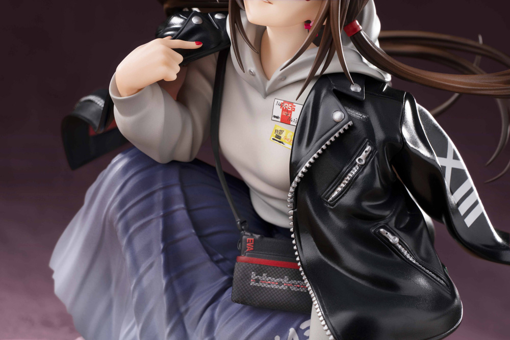 新品 真希波・マリ・イラストリアス Ver.RADIO EVA 1/7 Amazon.co.jp