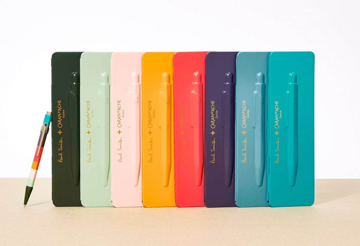 ポール・スミスの“カラフルストライプ”ボールペン、高級文房具カラン
