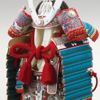 五月人形は 国宝 浅葱綾威大鎧 模写鎧平台飾り No321-E |