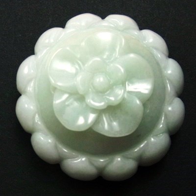 ミャンマー産天然翡翠彫刻 品＆ アクセサリー専門店 吉峰堂 kippodo