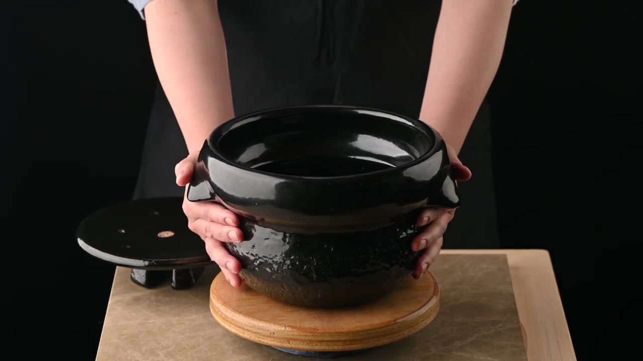 雲井窯 一辺陶造 ゆず肌 飯器 陶芸 共箱 一辺陶 茶碗 黒釉 ペア 木蓋付