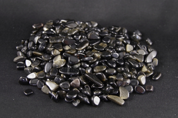 研磨品】十勝石玲瓏 北海道産レインボーオブシディアン 十勝石 玲瓏石