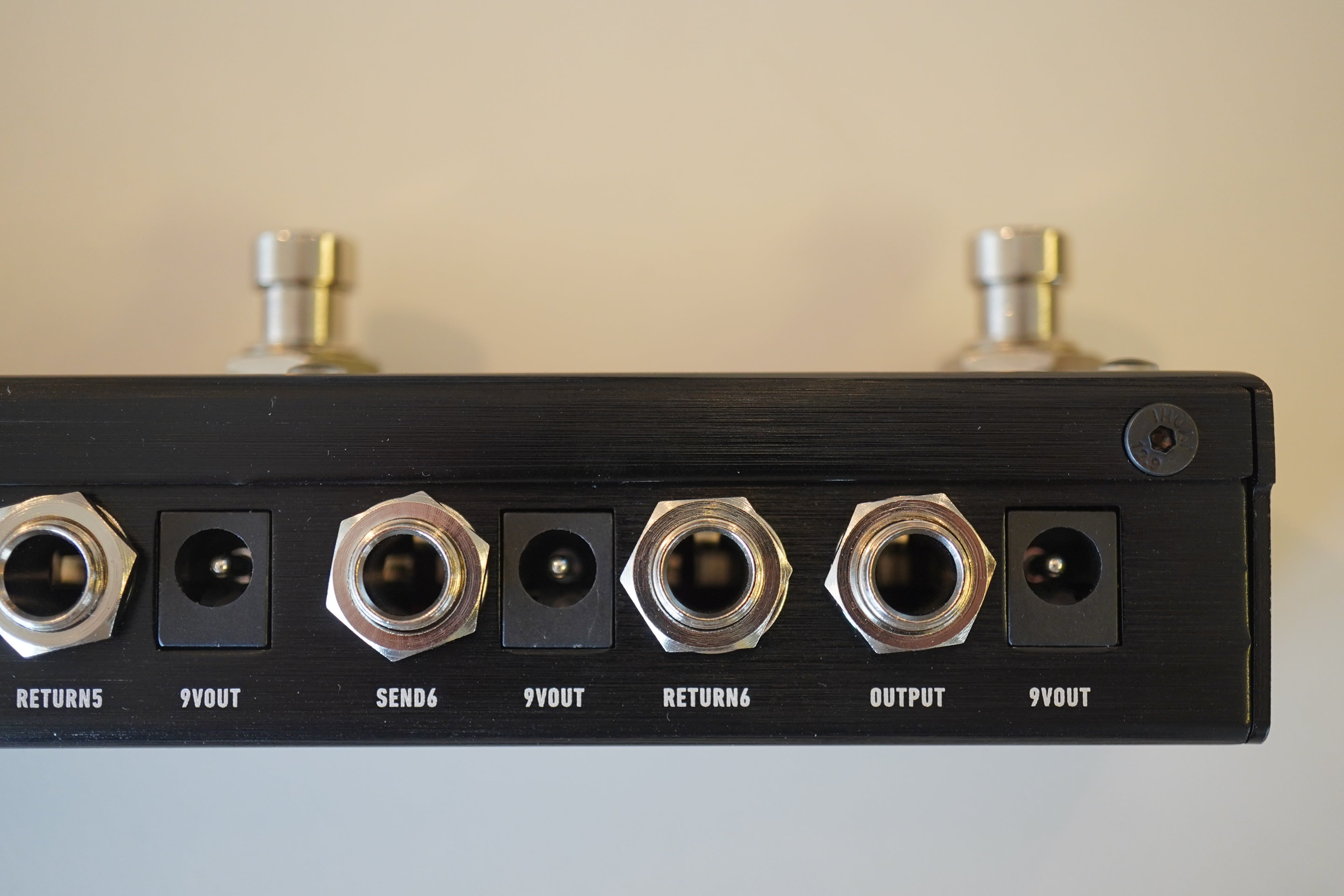 One Control Agamidae Tail Loop – OneControl