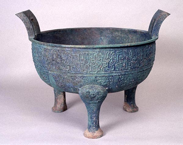 饕餮文方罍｜展示中の中国の金工｜コレクション｜岡田美術館