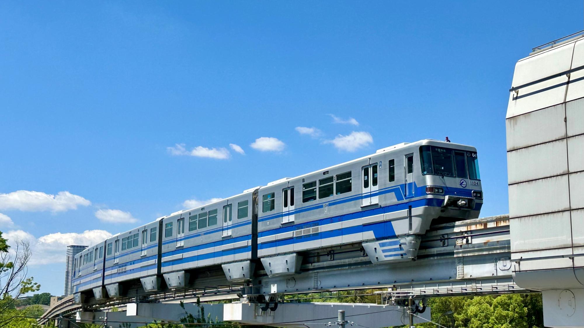 大阪モノレール1000系初期車・04編成 引退記念イベント開催のお知らせ