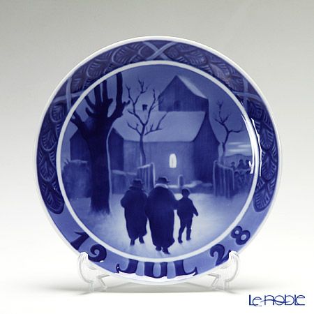 WE】ロイヤルコペンハーゲン イヤープレート 1928「教会へ向う牧師の家族」