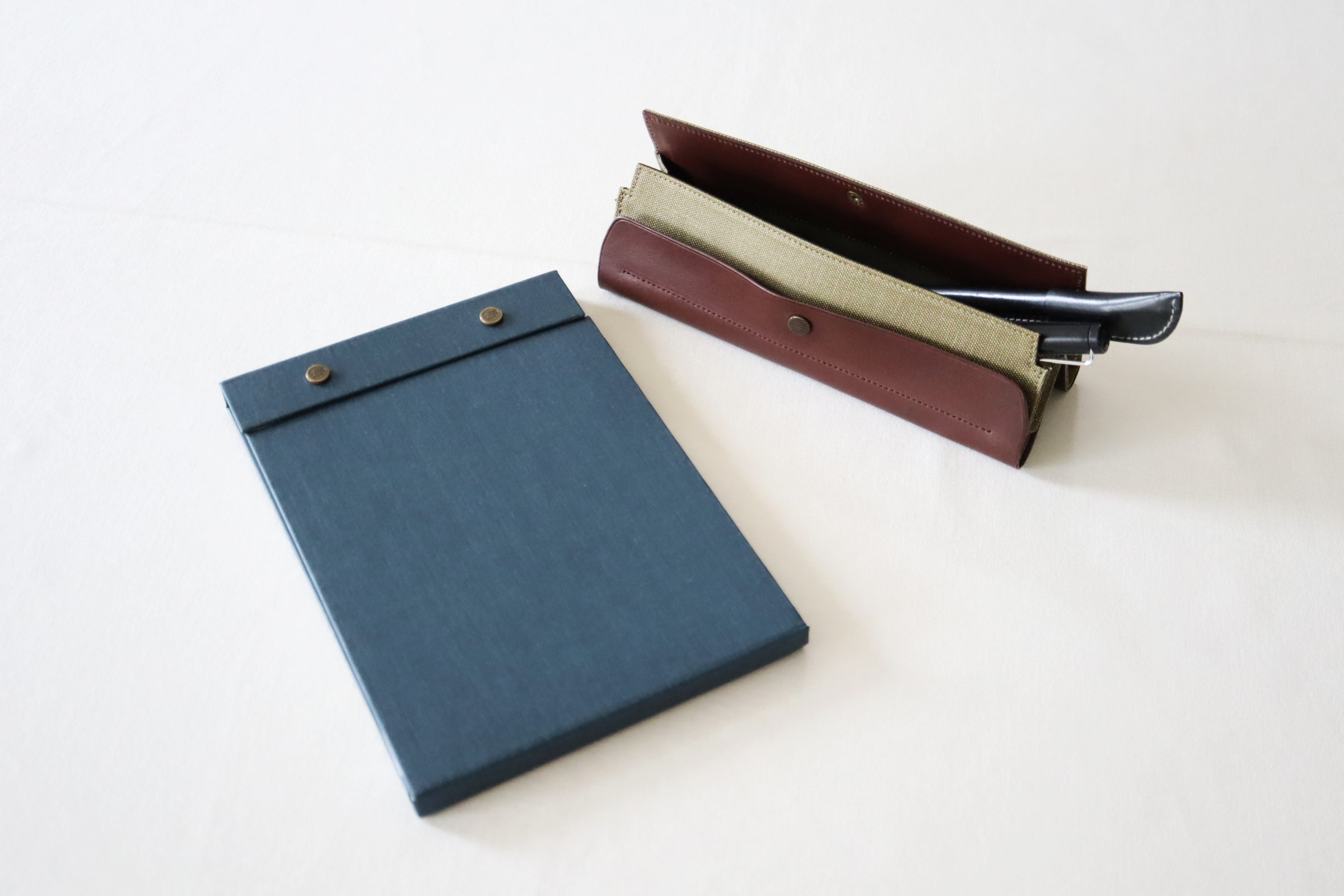 ポスタルコ ツールボックス ネイビー 最小のデスク(筆箱紹介#3