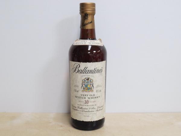 バランタイン 30年の買取はライフバケーションへ