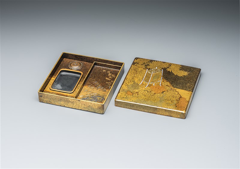 蔦細道蒔絵硯箱 - MIHO MUSEUM