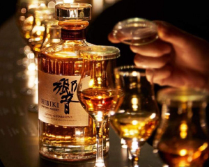 響 ブレンダーズ チョイス ウイスキー サントリー 箱付の通販