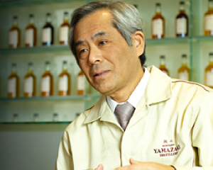 響 21年 ウイスキー サントリー 箱付 700mlの通信販売