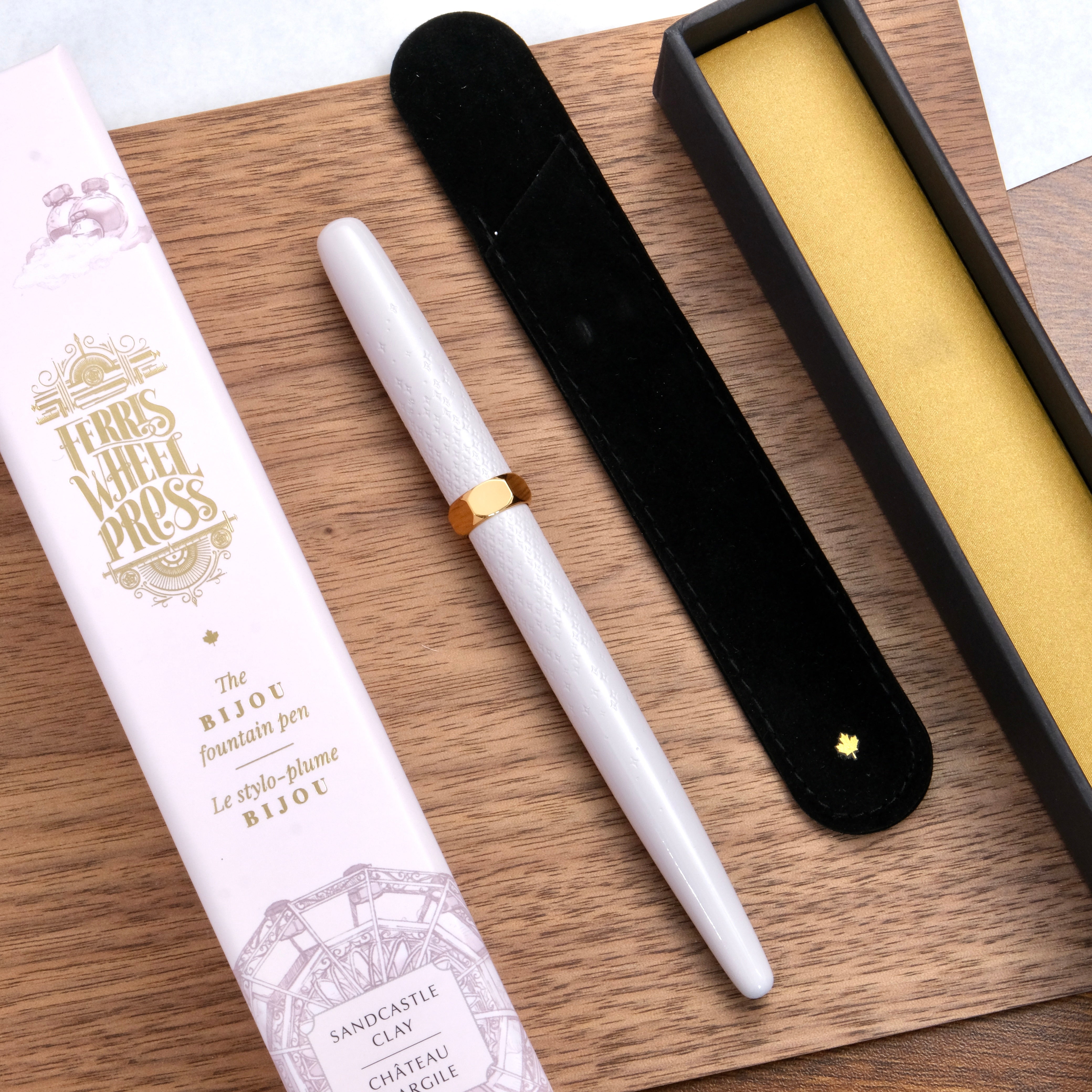 Ferris Wheel Press Bijou Fountain Pen - Sandcastle Clay 鋼筆
