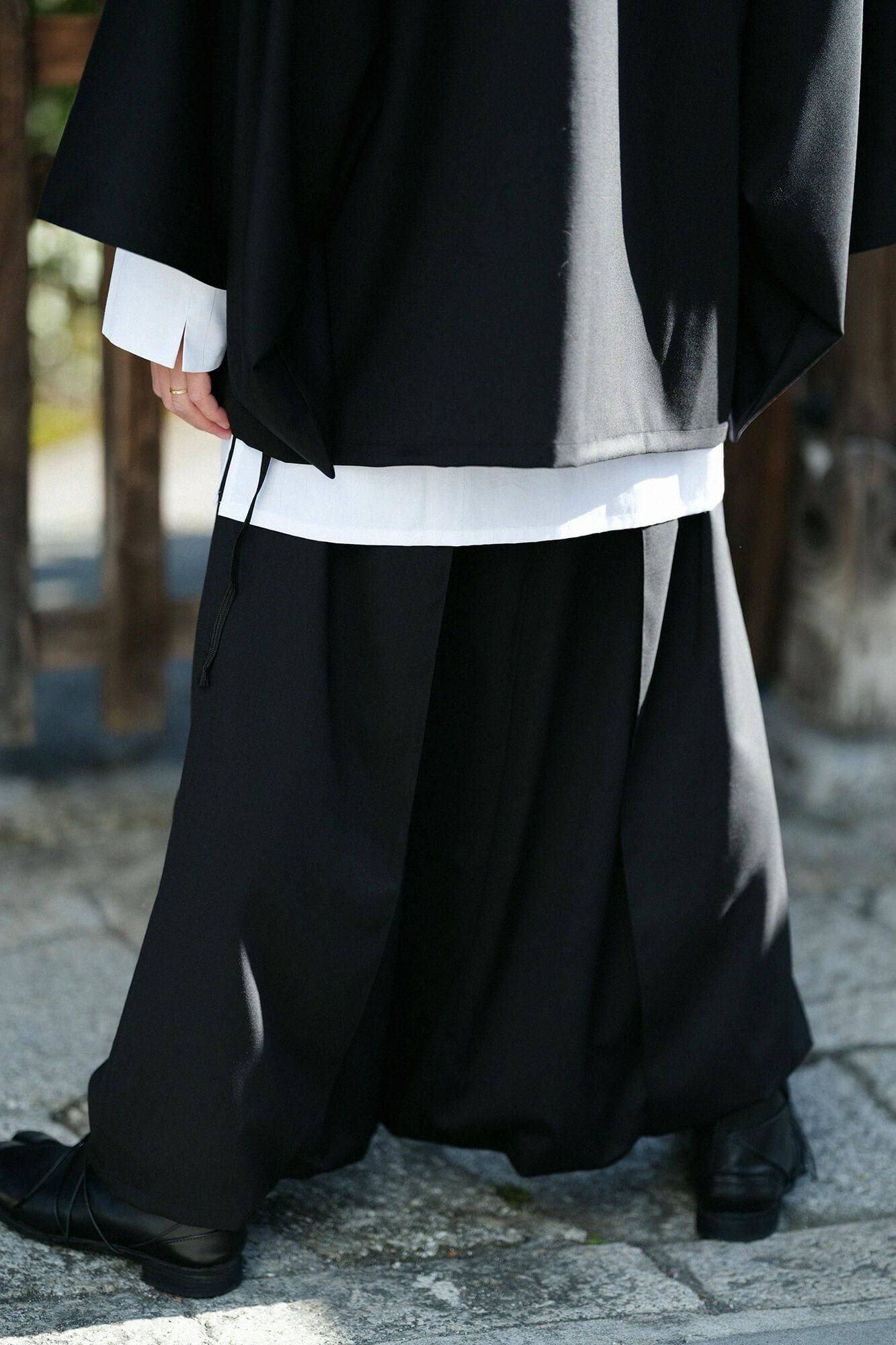 42双 梳毛（そもう） 袴富士（はかまふじ）／濡羽色（ぬればいろ）