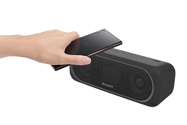 SRS-XB30 特長 : Bluetoothで楽しむ | アクティブスピーカー／ネック