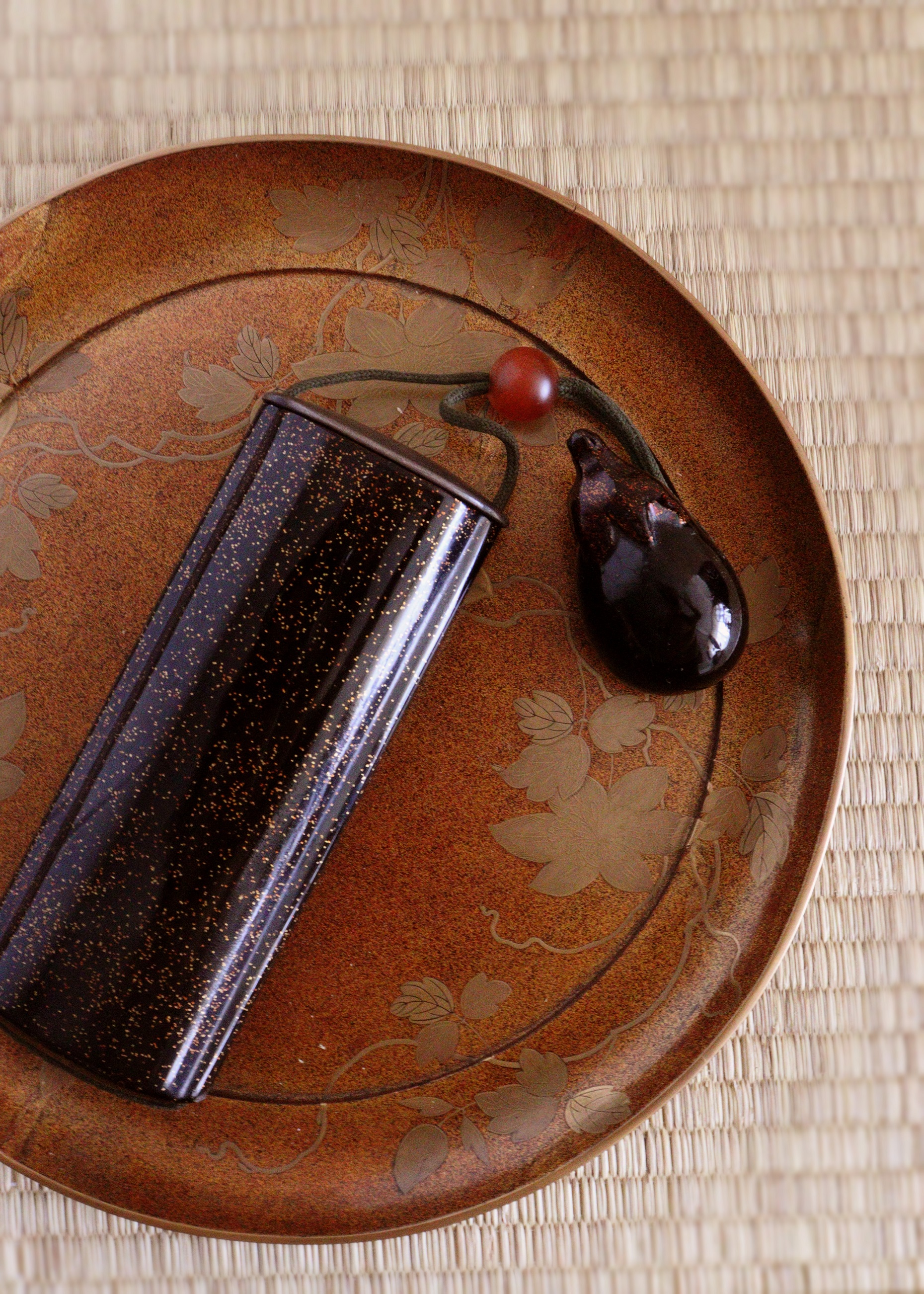 梨地漆ケース 煙草入れ 眼鏡ケース キセルケース アンティーク 装身具