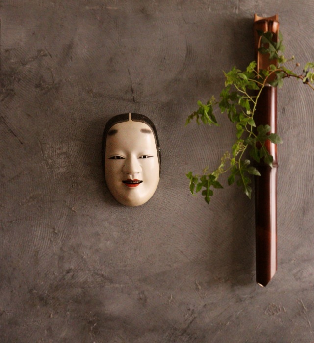 能面 微笑みの木製小面 能面 微笑みの木製小面