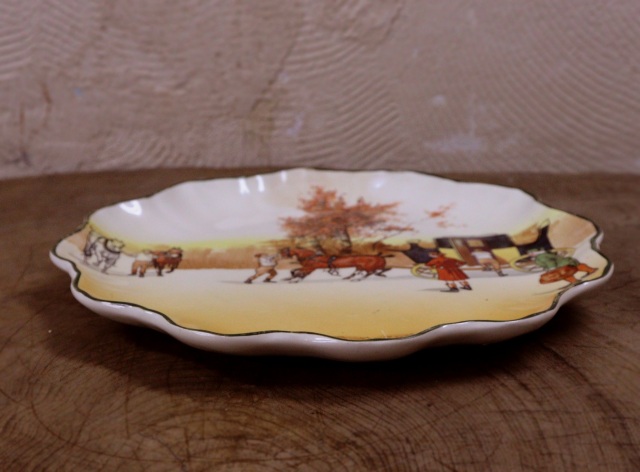 ☆馬・高級置物【ロイヤルドルトン・焼き物】訳あり 馬・高級置物