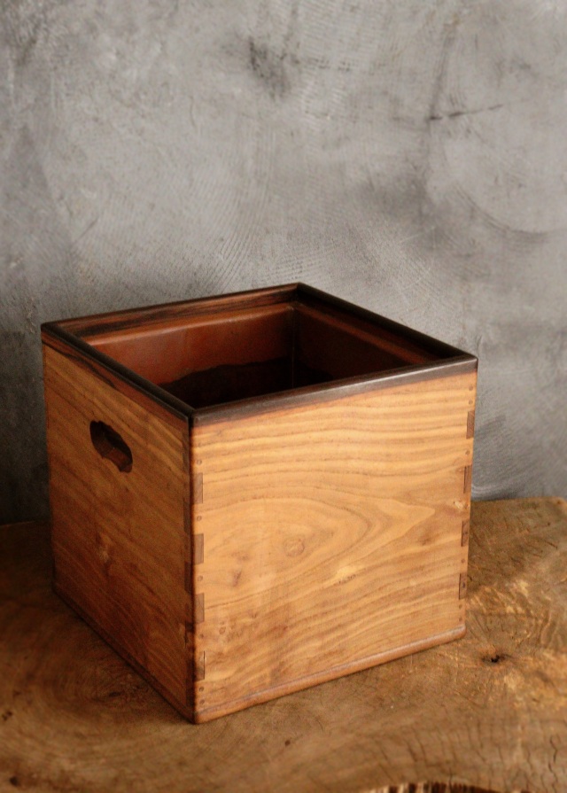 箱火鉢 285mm角 手あぶり 民具 木製火鉢 卓上火鉢 古家具 風炉 民