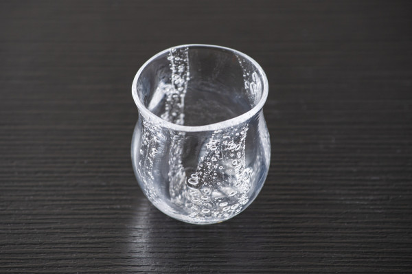 サラツギ｜ガラス酒器 お猪口 気泡波模様