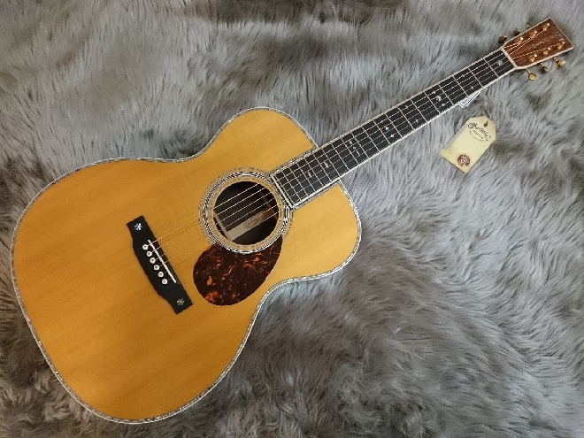 227○〇 縦ロゴ Pro Martin W180 アコースティックギター / プロ