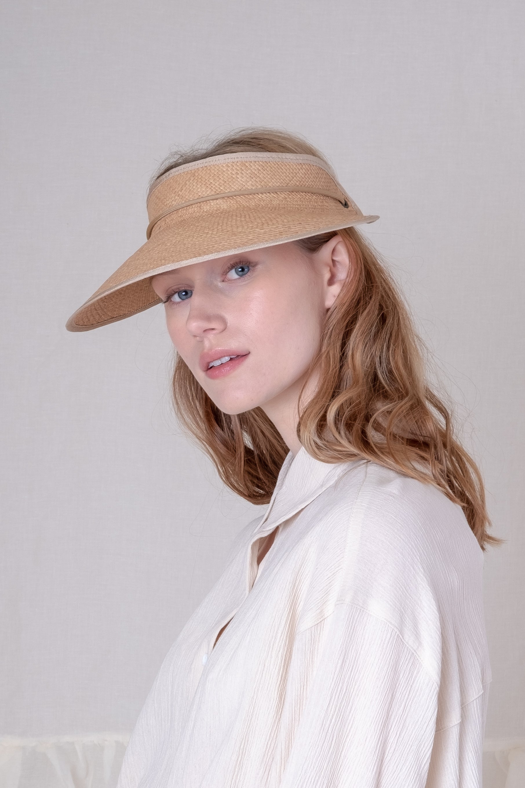 CORDED VISOR IN PANAMA STRAW