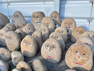 石工房 森のふくろう 2体セット 石台座付き 石工房 森のふくろう 2体