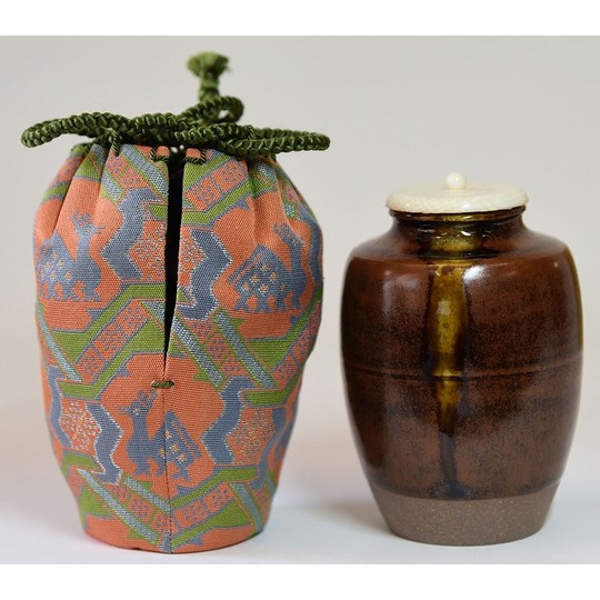 高取焼清水茂生 肩衝茶入 共箱 高取焼 清水茂生 肩衝茶入