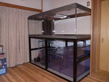 京都府京都市 O 様 1800オーバーフロー水槽