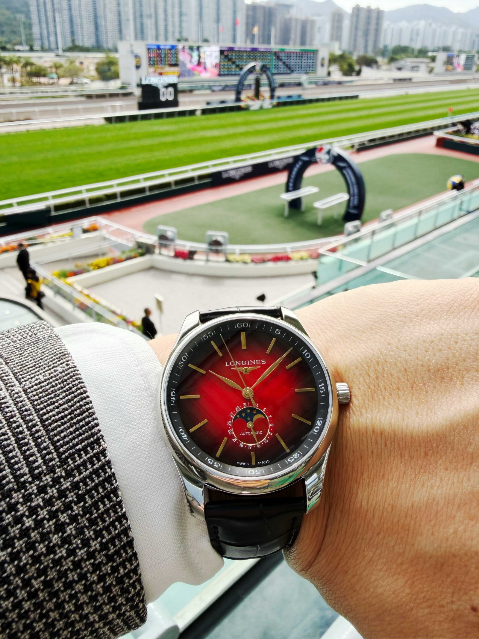 ロンジン最新作 実機レビュー】競走馬への愛を内に宿す、2026年の