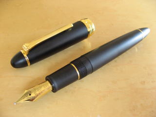 セーラー万年筆 プロフィット21梨地 長刀研ぎ