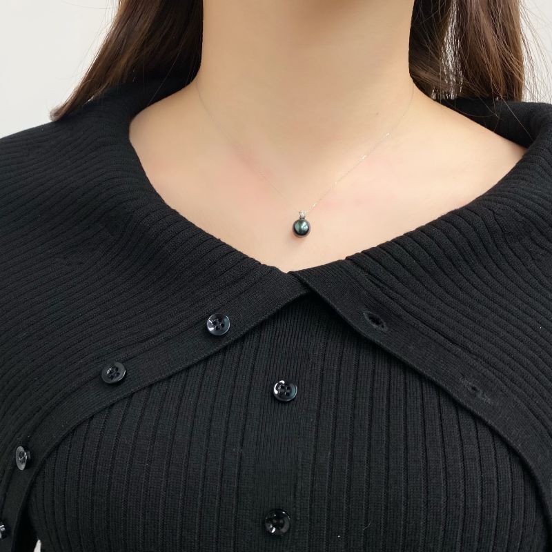 黒蝶真珠 パールペンダント 8.5-9mm ピーコックカラー セミラウンド