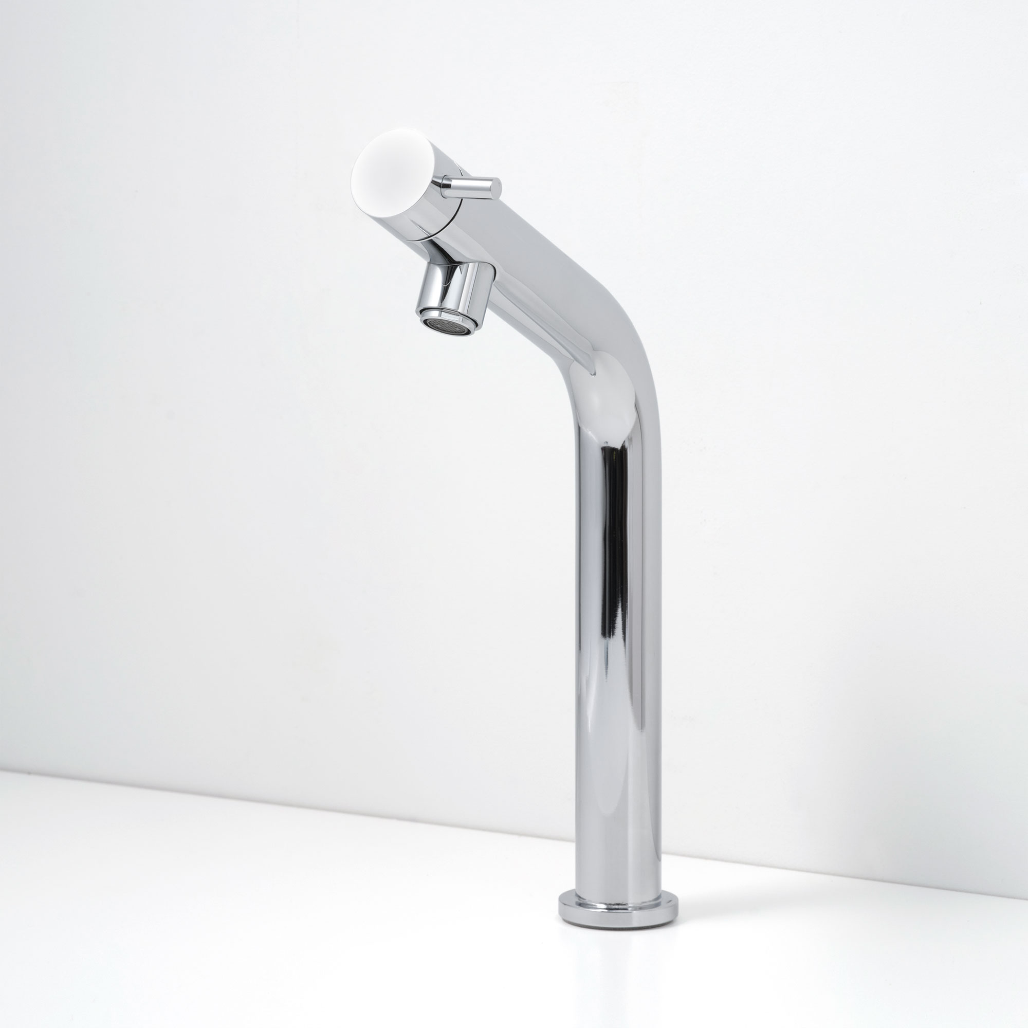 洗面水栓 TT-1：スパウトレバー単水栓 ベントネック クローム | KB