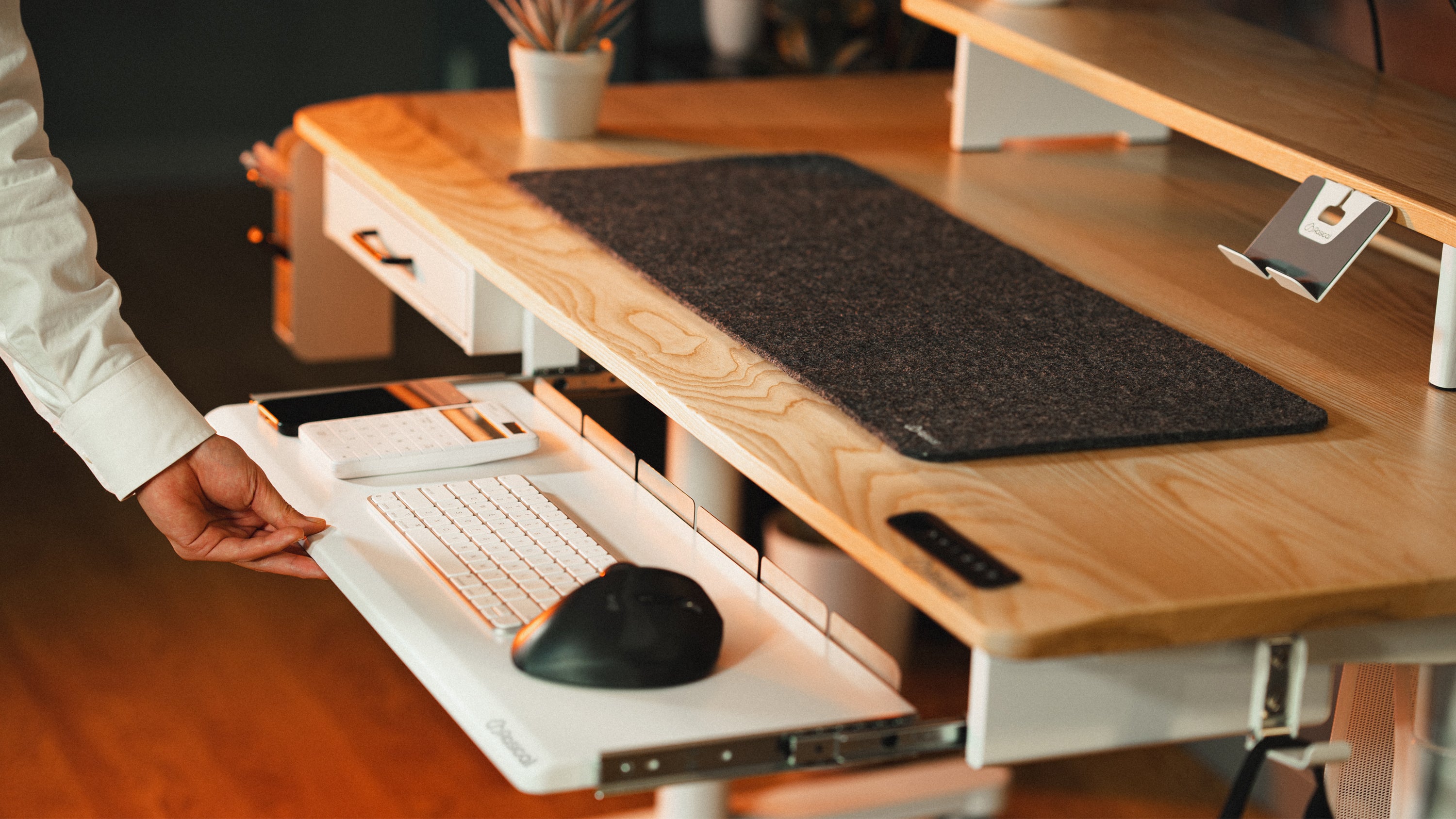 キーボードトレイ