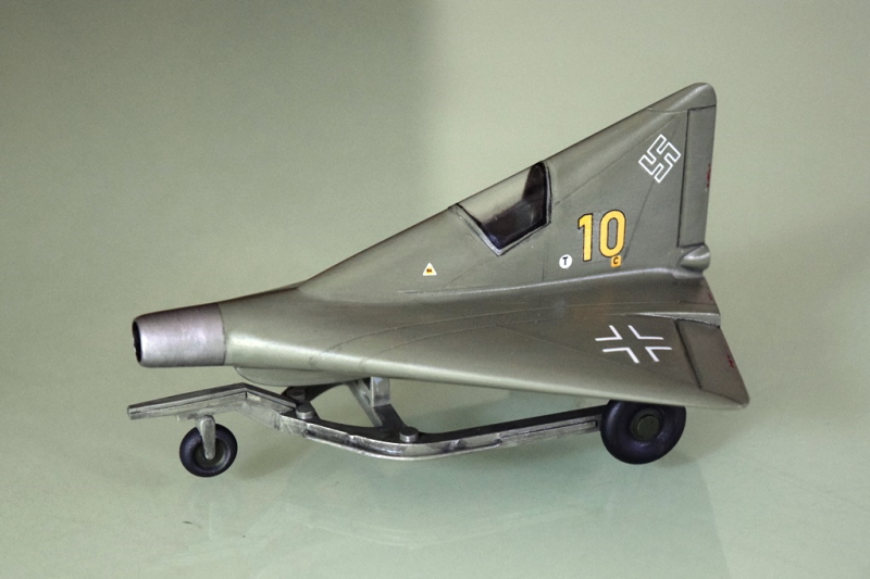 Messerschmitt Me609 & Lippisch トップ P13a プラモ Amazon