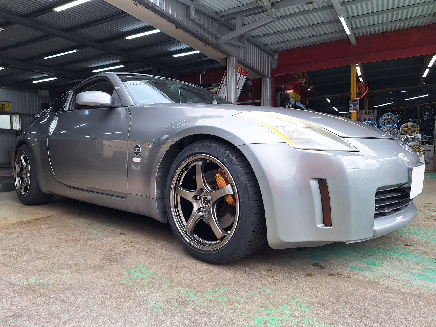 日産 Z33 CROSS SPEED CR5 18×8.5J/9.5J MINERVA 225/45R18 245/45R18