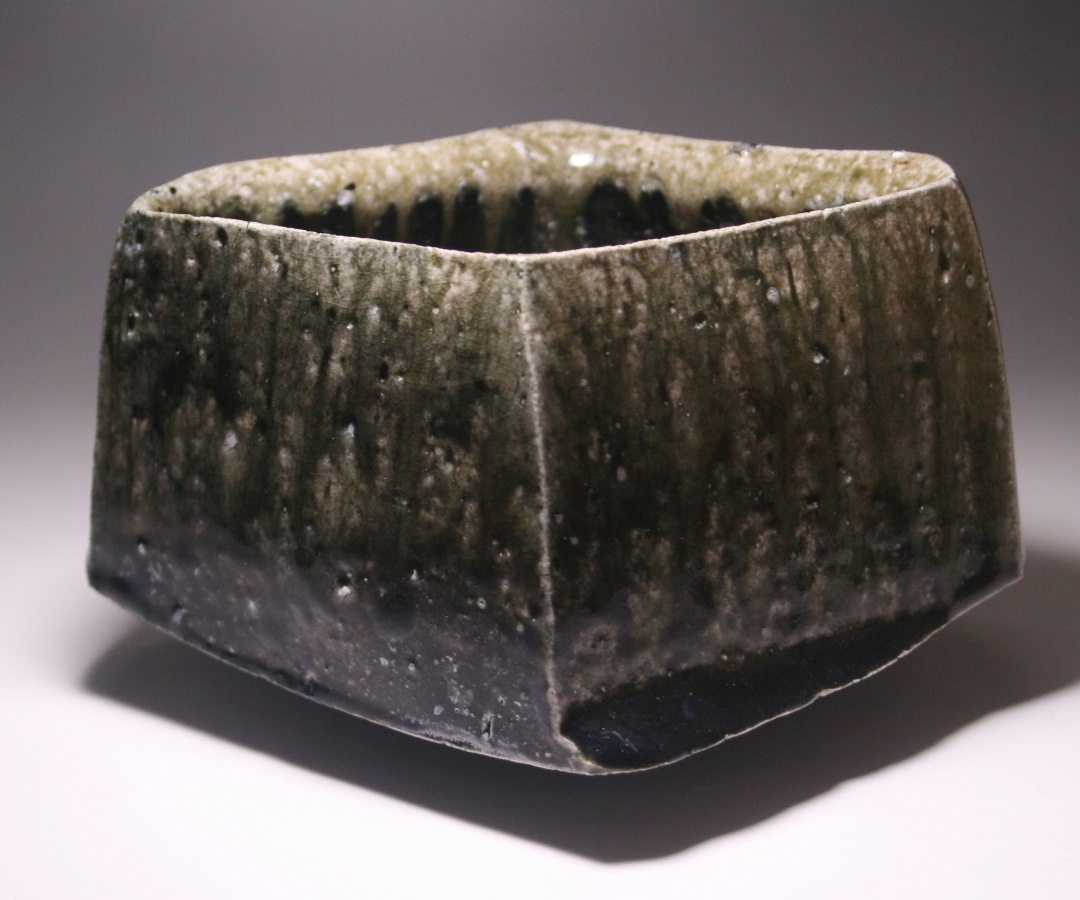 伊勢崎晃一朗 作 「引出黒面取茶碗」 ～備前焼専門卸小売店 川口陶楽苑～