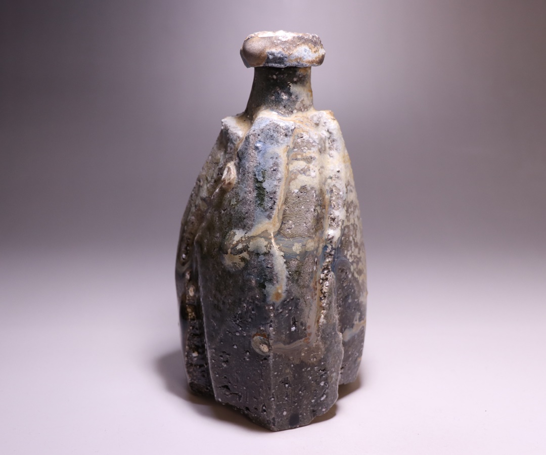 大岩智之 作 「黒酒呑」 ～備前焼専門卸小売店 川口陶楽苑～