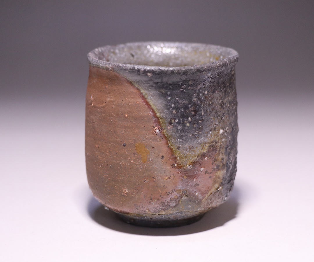 伊勢崎 淳 作 「備前黒酒呑」 ～備前焼専門卸小売店 川口陶楽苑～