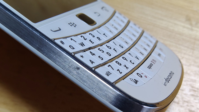 QWERTYキー好き注目の「Minimal Phone」を古の名キーボード端末と比較