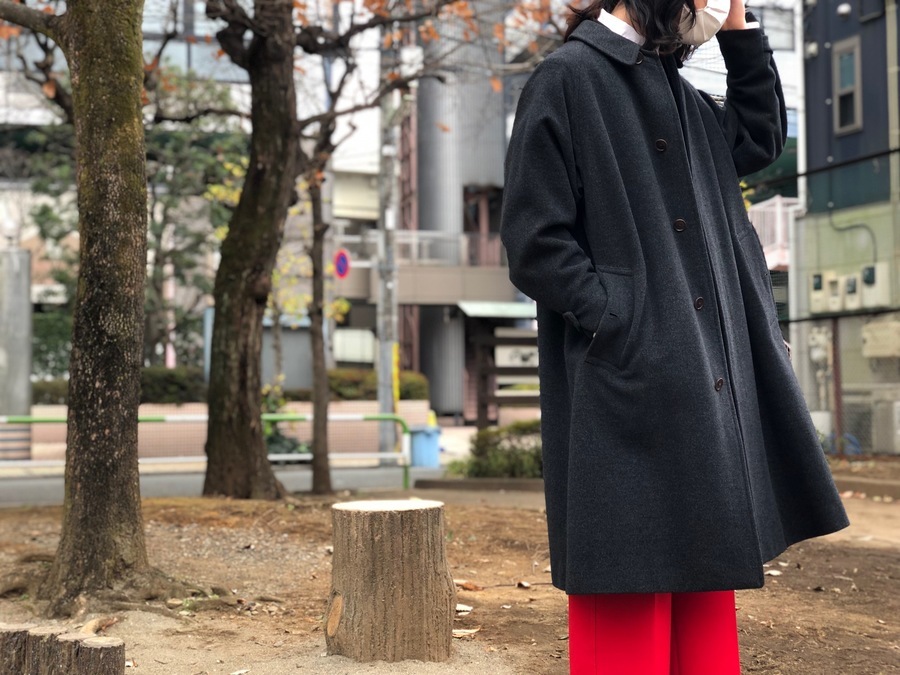 Burberrys/バーバリー】から”一枚袖”ウールアンゴラバルカマンコートの