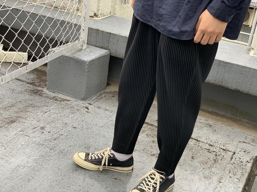 HOMME PLISSE ISSEY MIYAKE】プリーツパンツ
