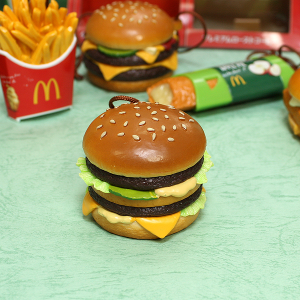 マクド新品2個追加！「フードストラップ全コンプ＋マグネットや雑貨26