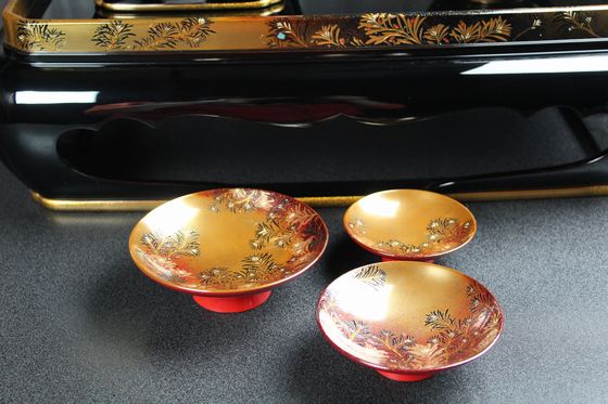 最高級（木瓜型）屠蘇器・槙蒔絵 6,600,000円（税込） | 輪島塗の