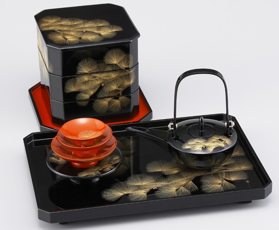 風情ある独楽塗の美しい五段丸重（検輪島塗お重重箱茶道具 風情ある